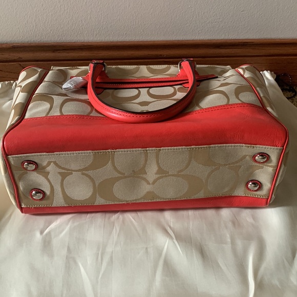 Coach Monogram Bag - Picture 4 of 6